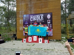 Велошабандоздар Азия Кубогында жеңіс тұғырынан көрінді