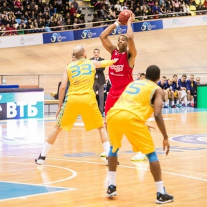 «Астана» дәстүрге сенімді!