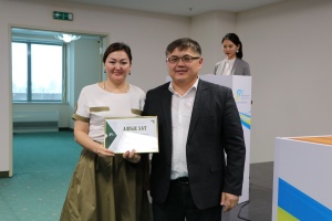 Тәуелсіздік күні қарсаңында Орталық қызметкерлері марапатталды